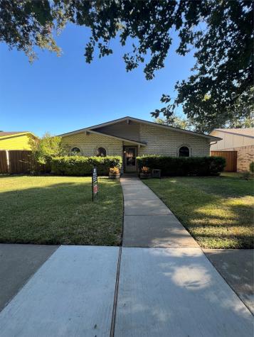2710 Branch Oaks Drive Garland TX 75043