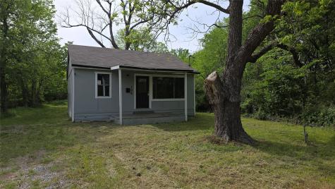 106 S Wilson Street Ladonia TX 75449