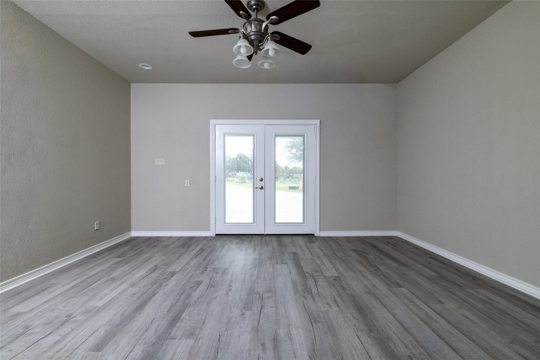 365 Cimmarron Trail Runaway Bay TX 76426