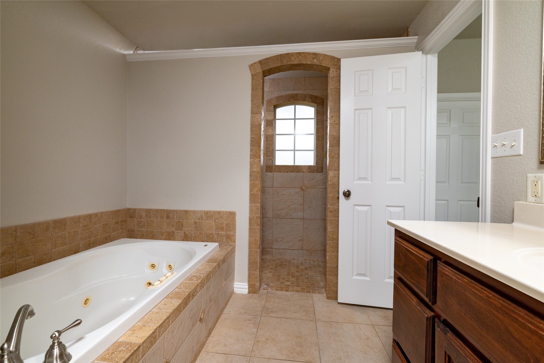 365 Cimmarron Trail Runaway Bay TX 76426