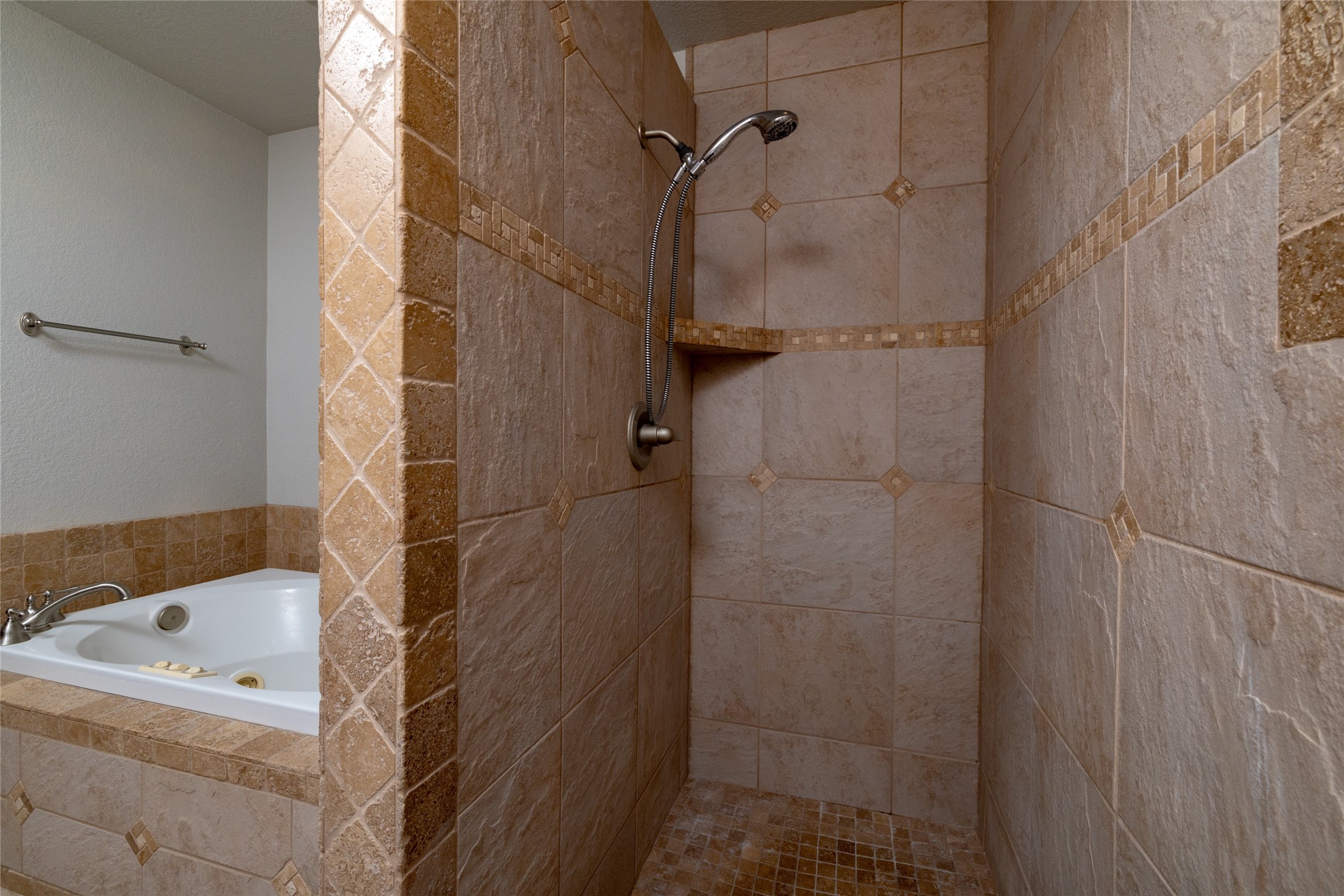 365 Cimmarron Trail Runaway Bay TX 76426