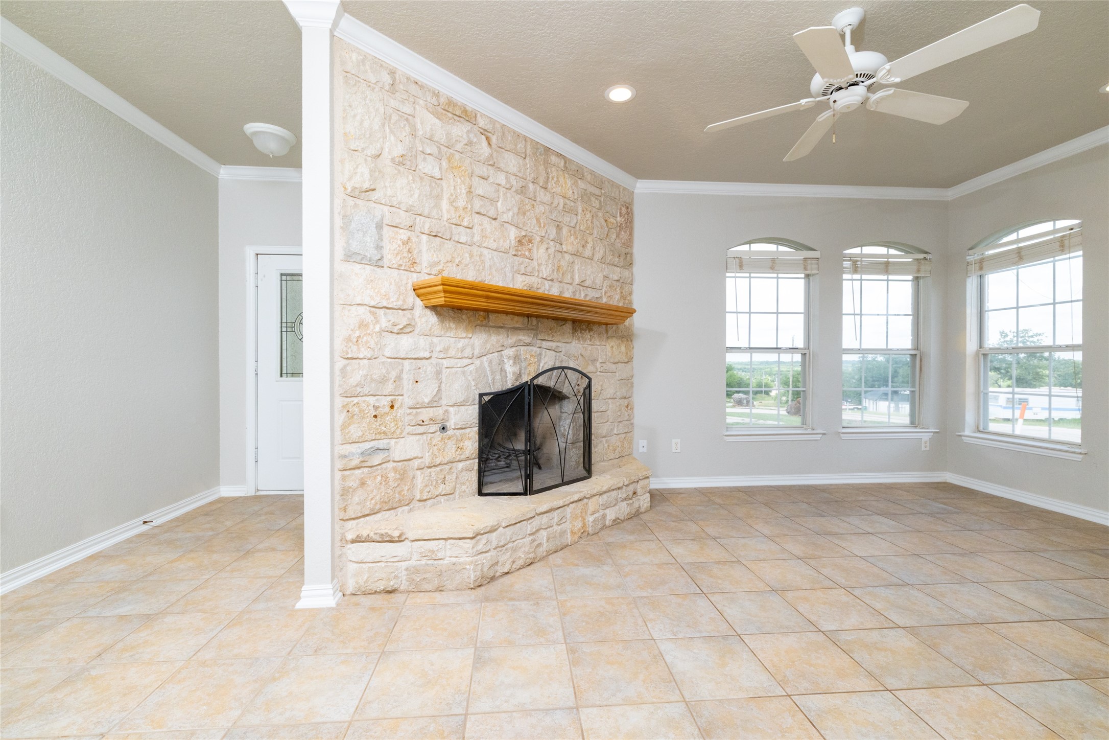 365 Cimmarron Trail Runaway Bay TX 76426