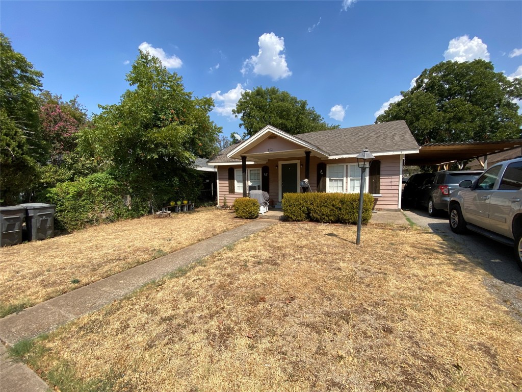 902 N Jester Avenue Dallas TX 75211