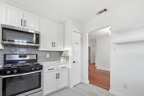 1654 Hansboro Avenue Dallas TX 75224