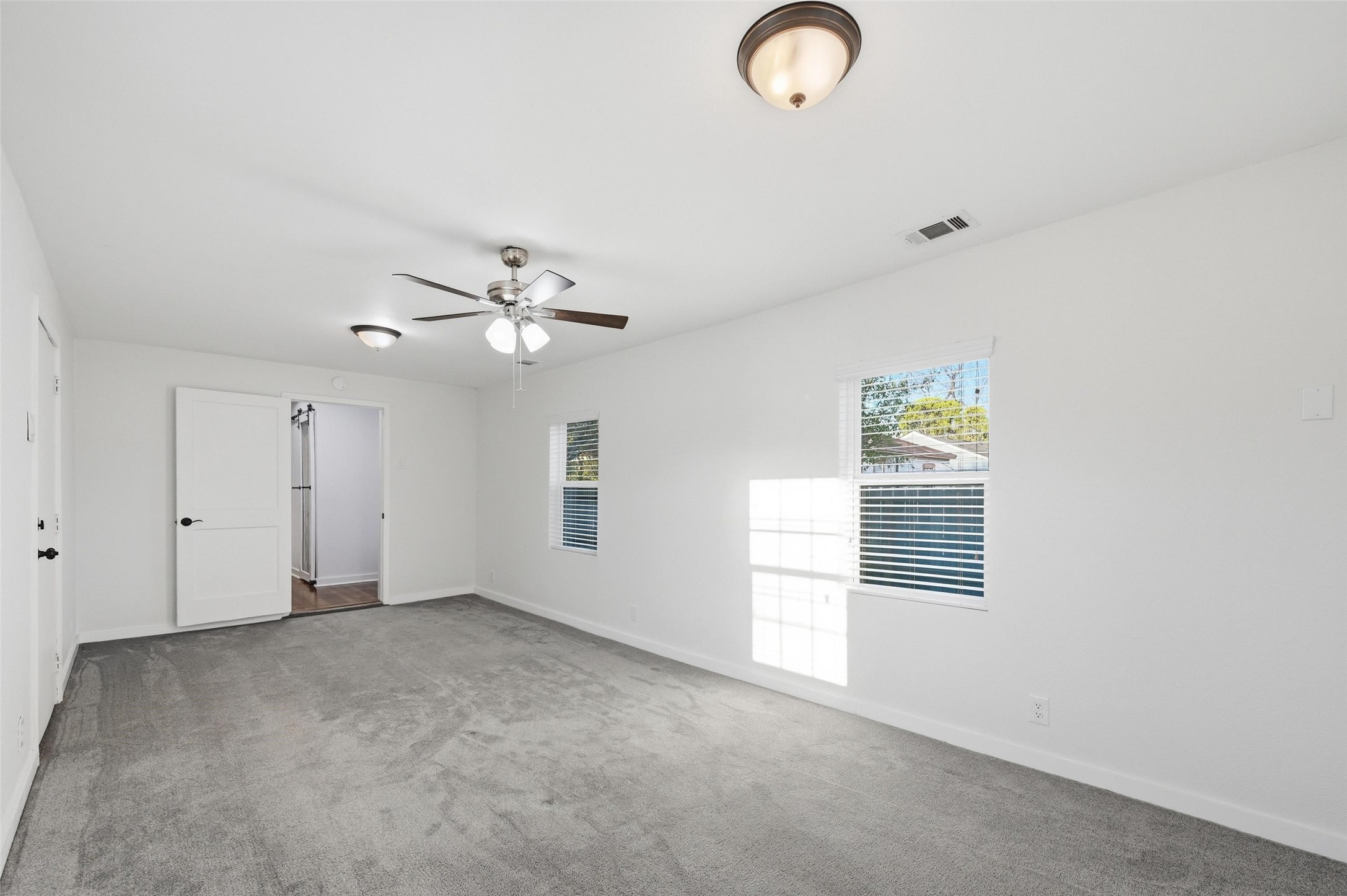1654 Hansboro Avenue Dallas TX 75224