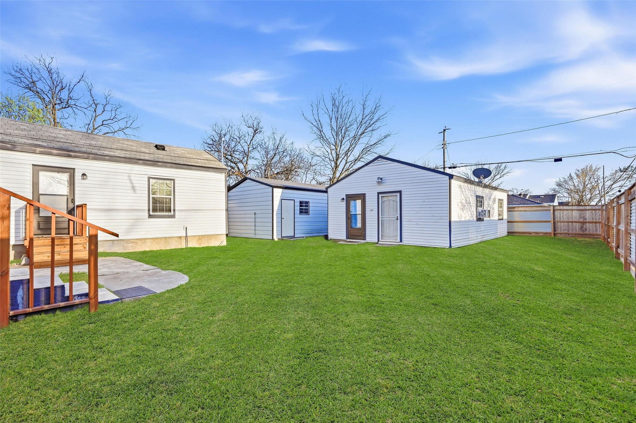 1654 Hansboro Avenue Dallas TX 75224