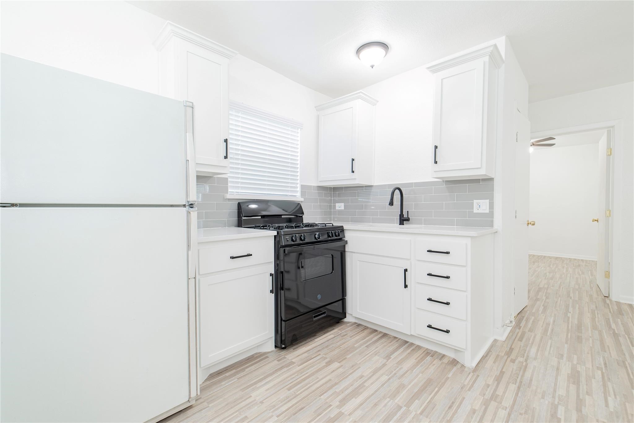 1654 Hansboro Avenue Dallas TX 75224