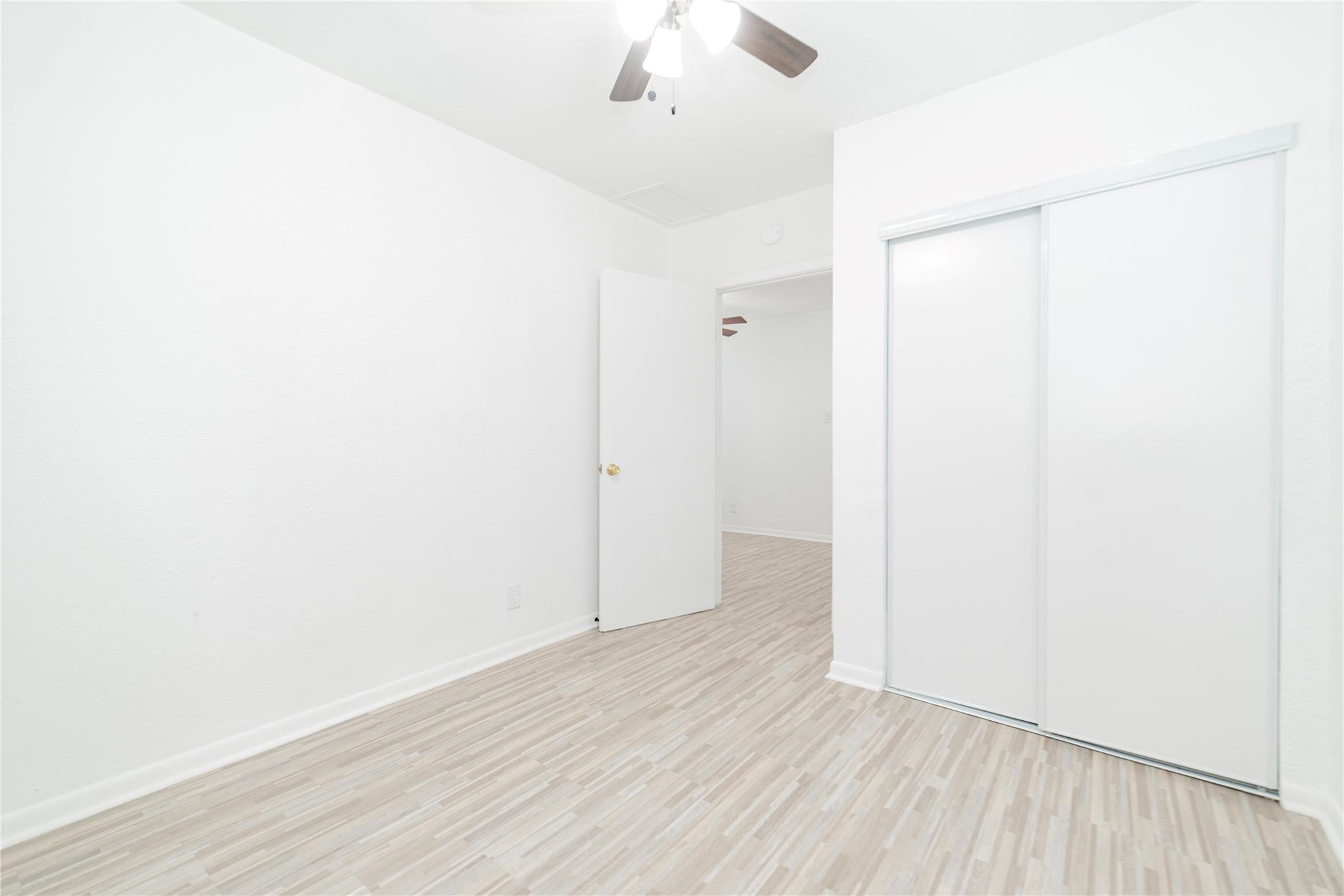 1654 Hansboro Avenue Dallas TX 75224