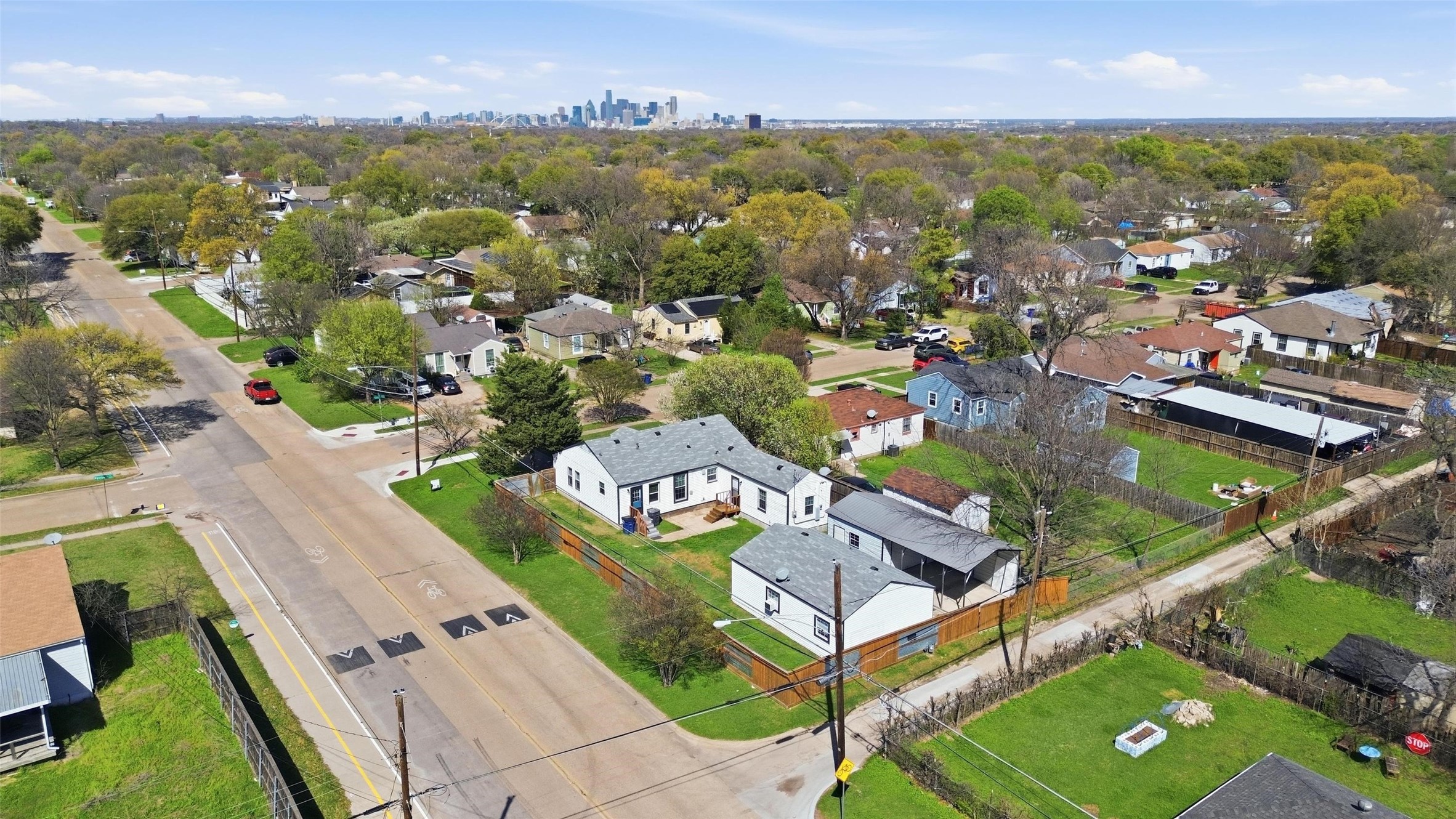 1654 Hansboro Avenue Dallas TX 75224