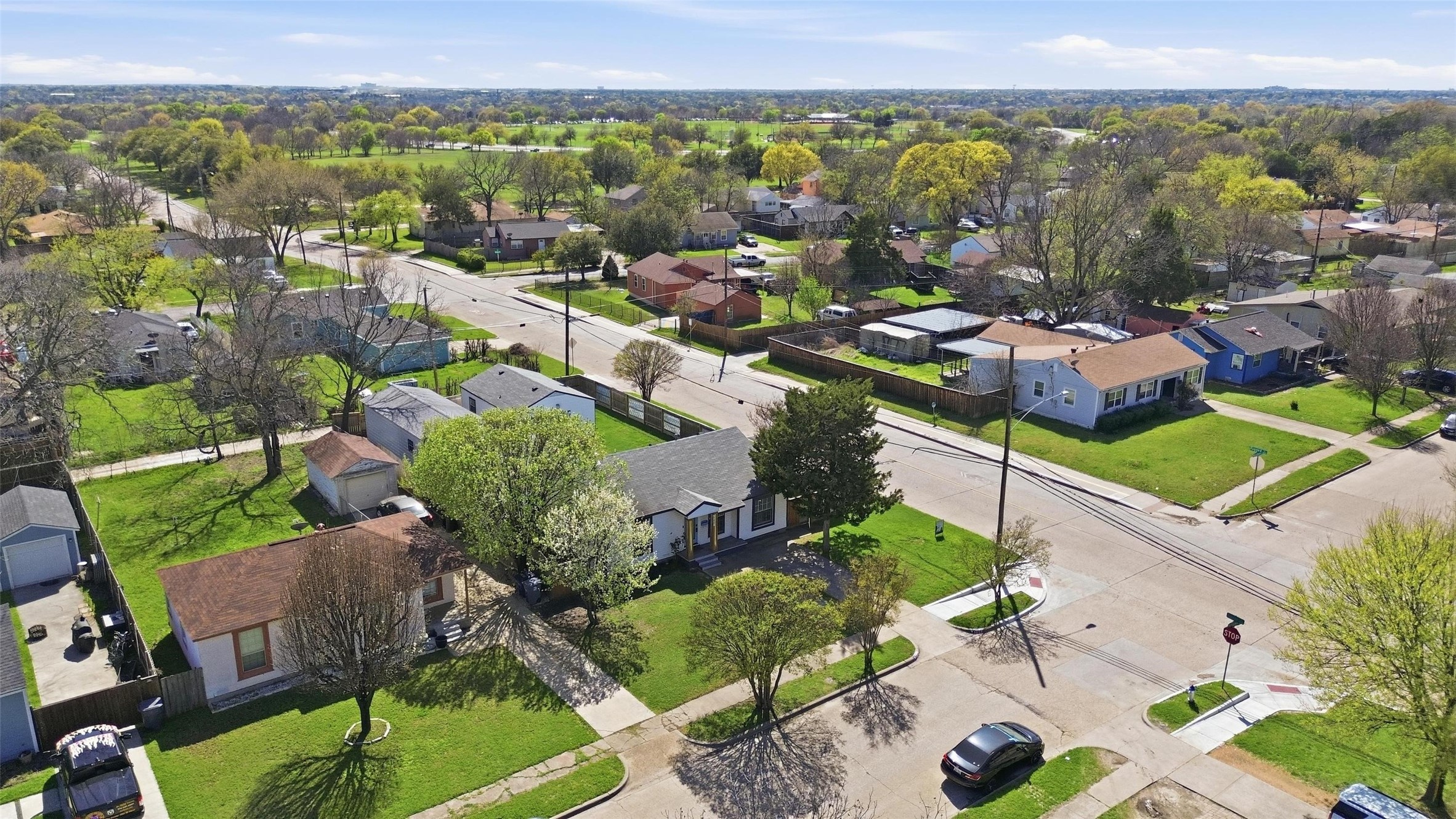 1654 Hansboro Avenue Dallas TX 75224