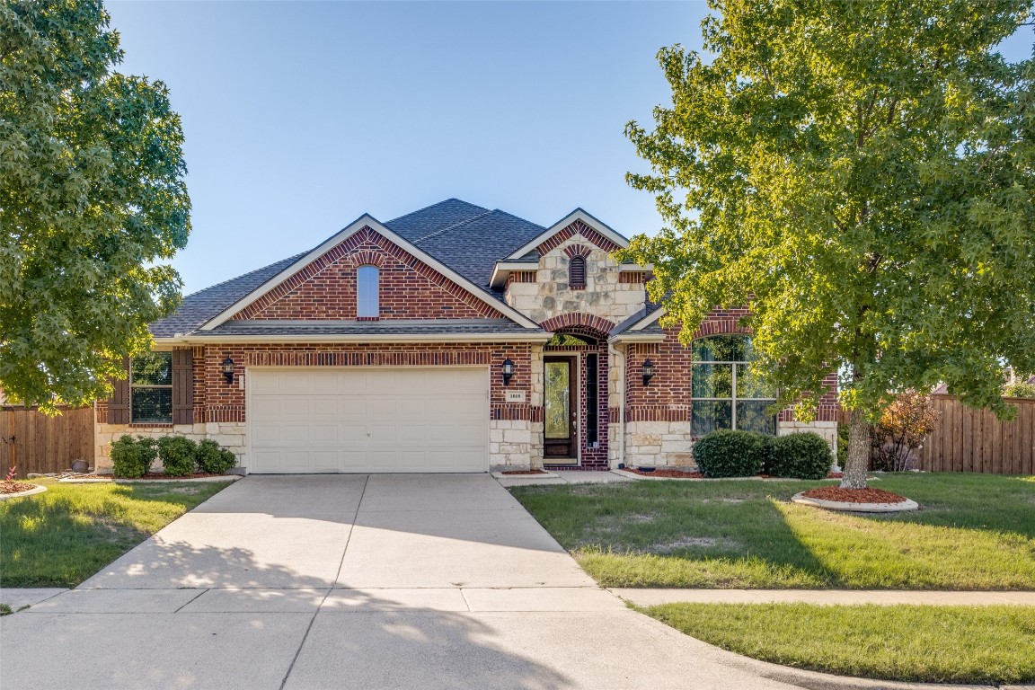 1018 Wooded Creek Drive Cedar Hill TX 75104