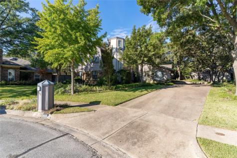 200 Eagle Court Bedford TX 76021