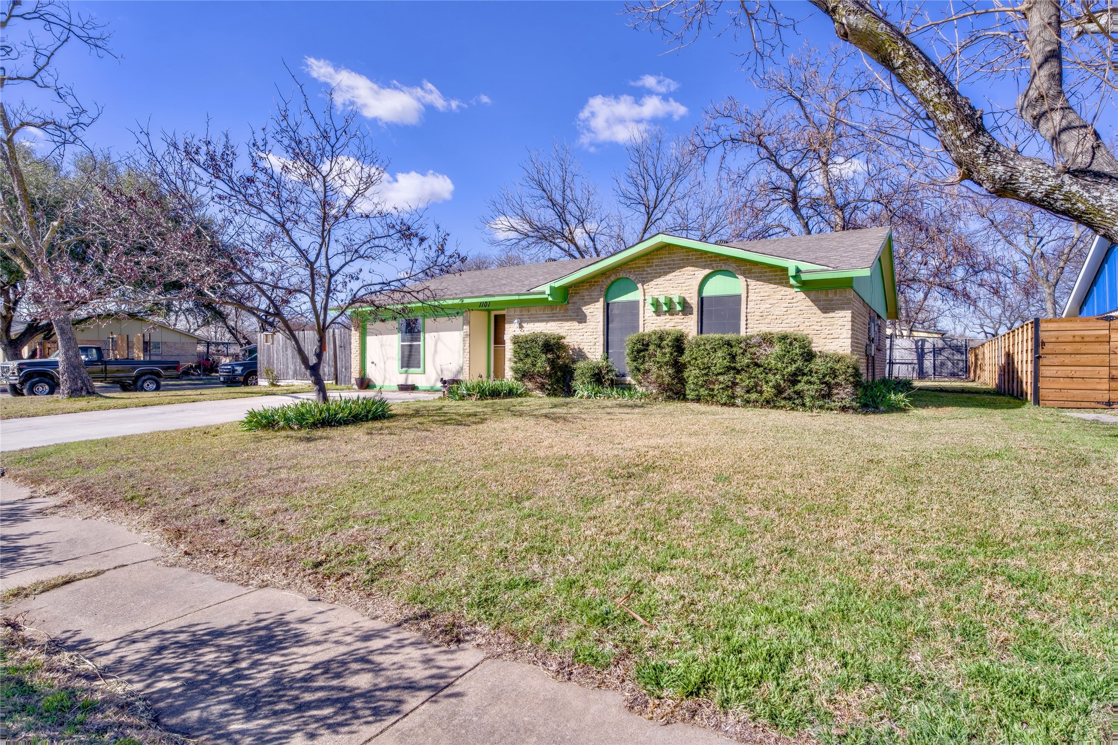 1101 Sunset Drive Garland TX 75040