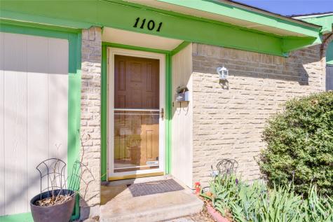 1101 Sunset Drive Garland TX 75040