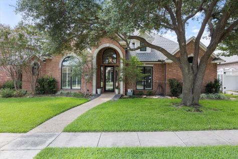 1912 Country Meadow Lane Richardson TX 75081