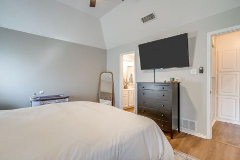 841 Park Meadow Lane Burleson TX 76028