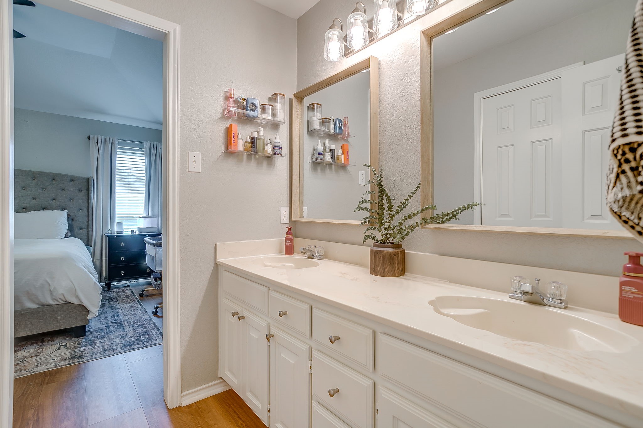 841 Park Meadow Lane Burleson TX 76028