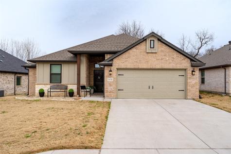 1636 Town Creek Circle Weatherford TX 76086