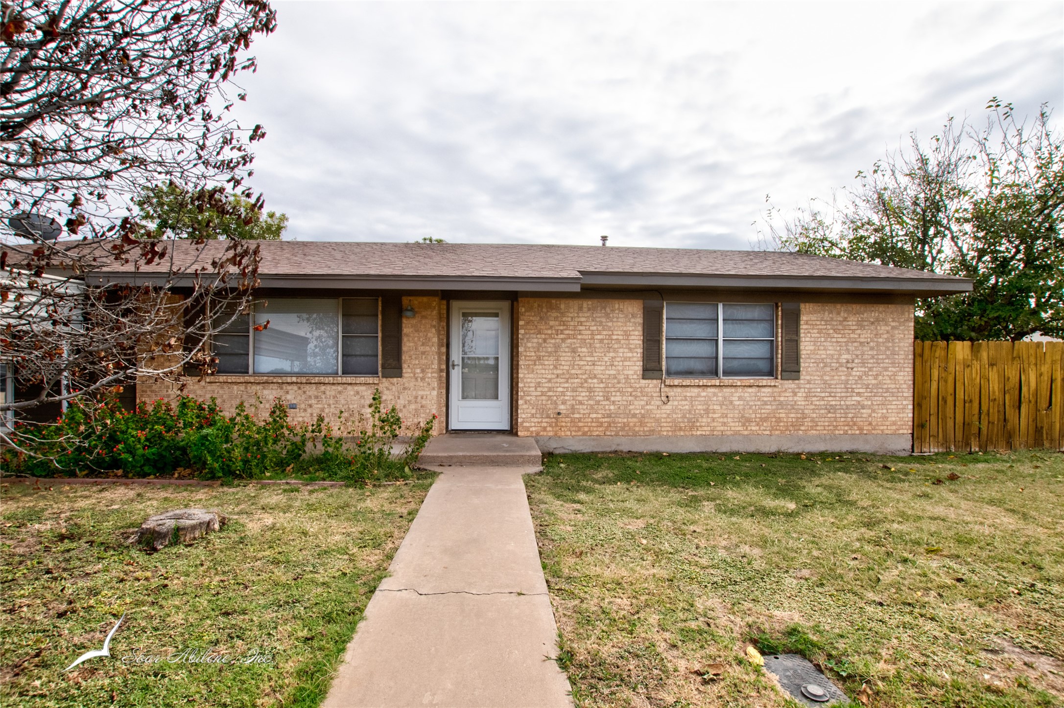 1107 S Anson Street Stamford TX 79553