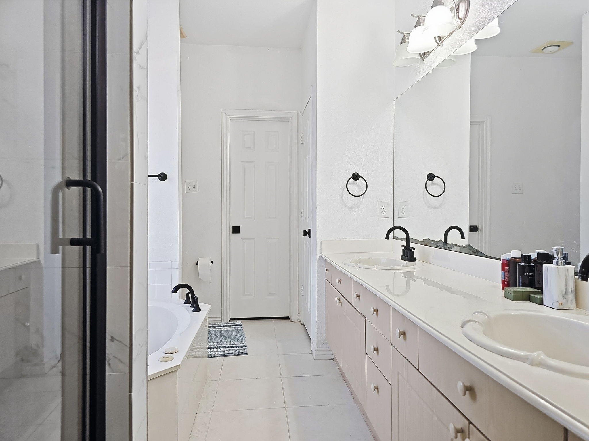 1502 Shalain Drive Garland TX 75040