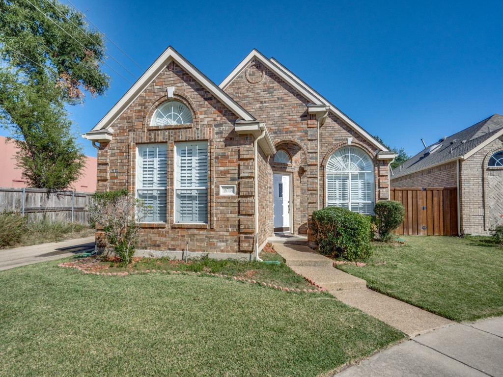 18734 Riverstone Court Dallas TX 75252