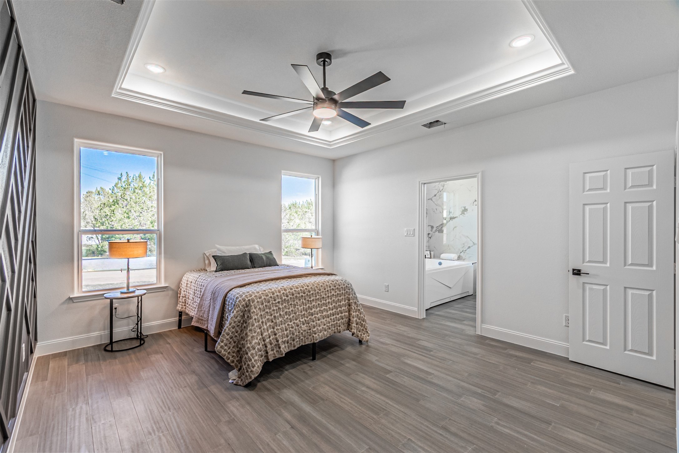 2406 Beverly Drive Granbury TX 76048