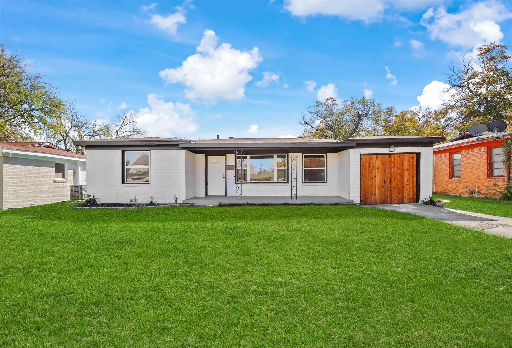 5625 Dennis Avenue Fort Worth TX 76114