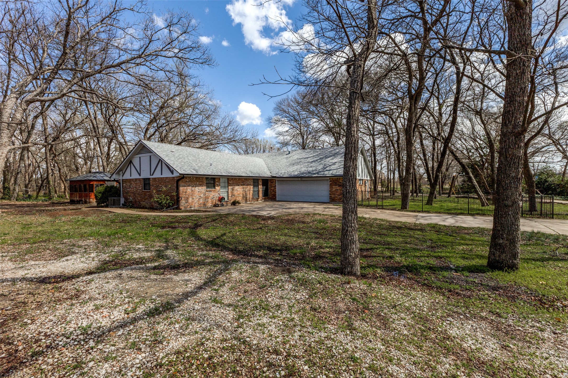 7585 County Road 202 Mckinney TX 75071