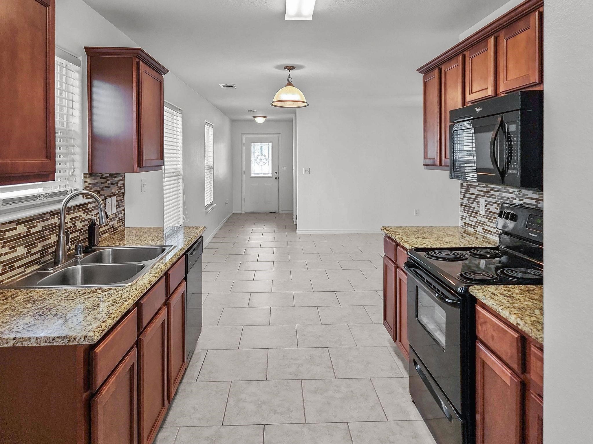 821 E College Avenue Princeton TX 75407