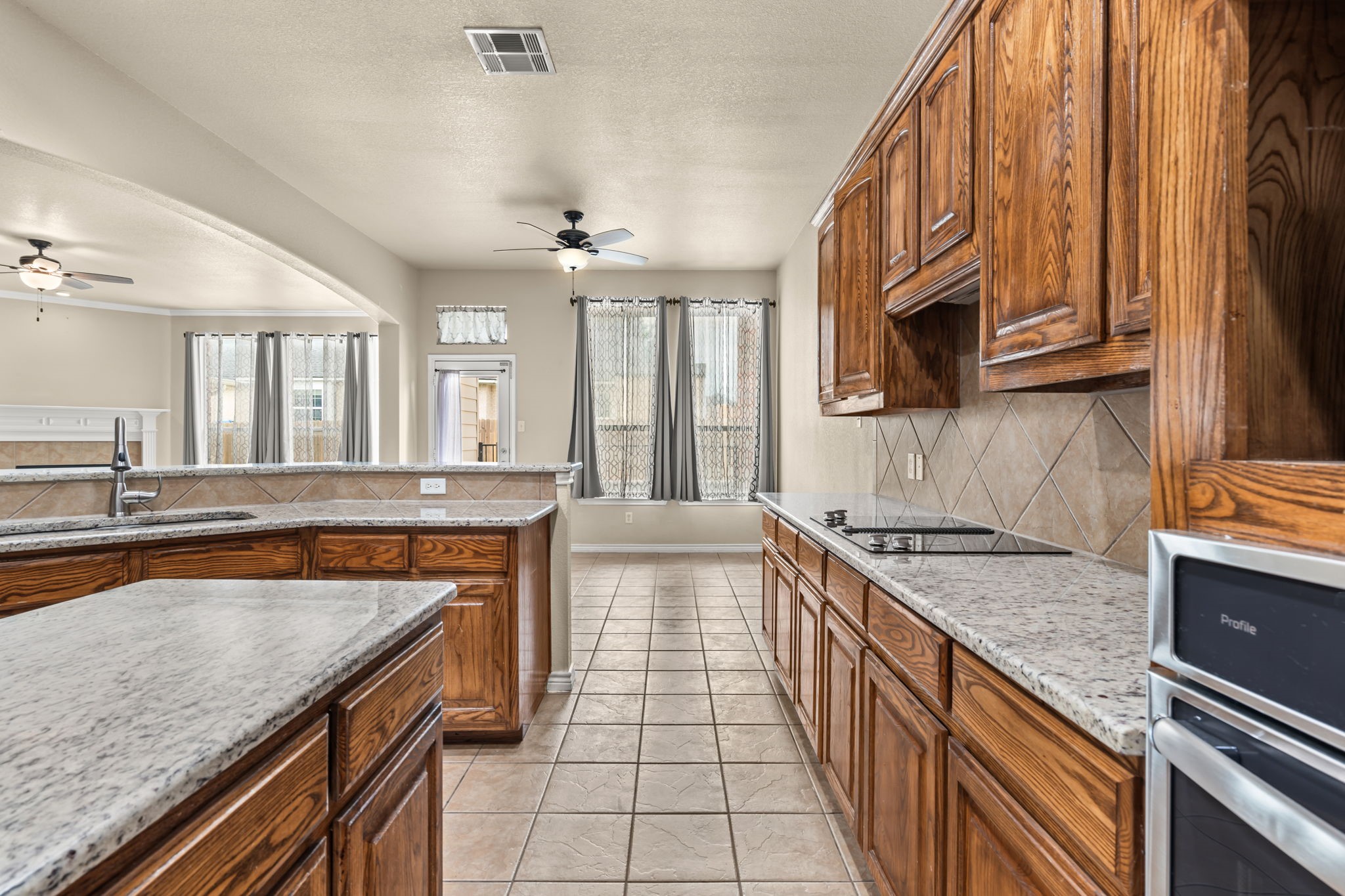 812 Sugar Hill Avenue Cleburne TX 76033