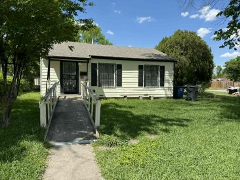 2671 Moffatt Avenue Dallas TX 75216