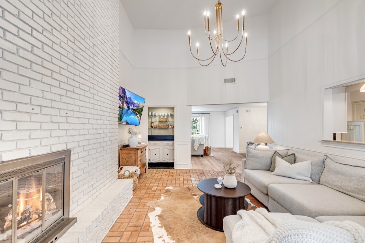3778 Weeburn Drive Dallas TX 75229