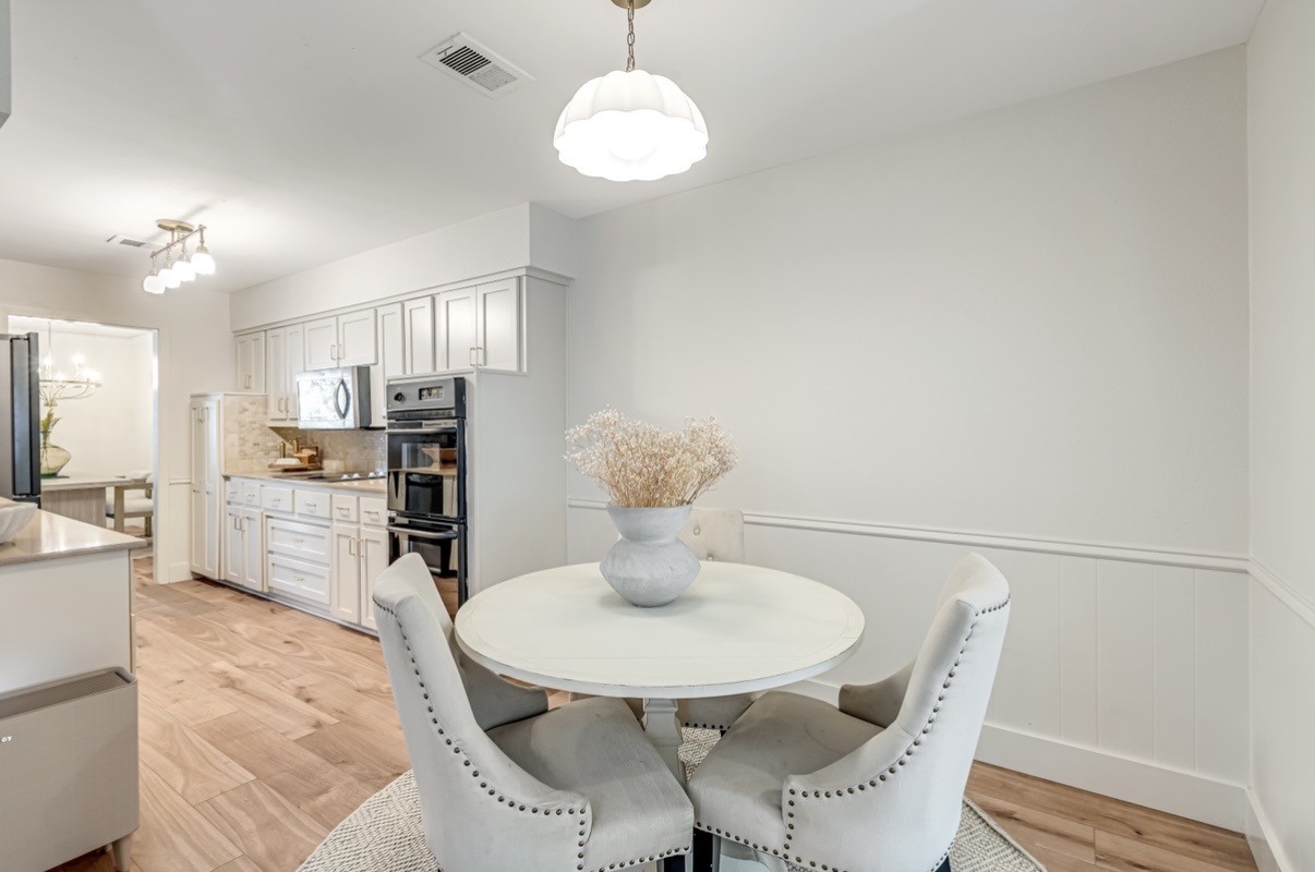 3778 Weeburn Drive Dallas TX 75229