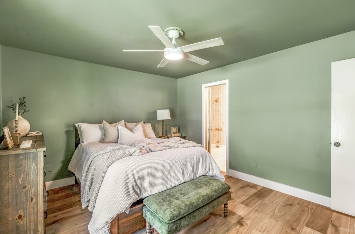 3778 Weeburn Drive Dallas TX 75229