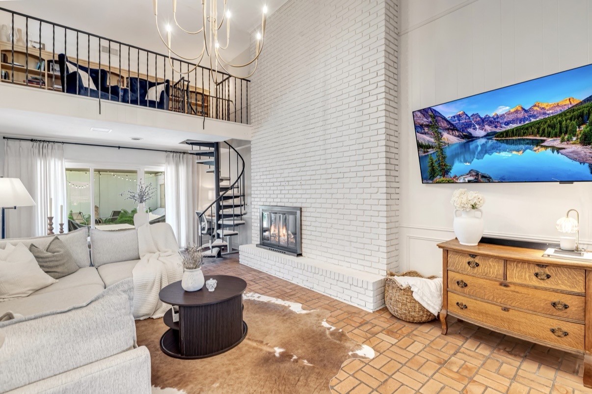 3778 Weeburn Drive Dallas TX 75229
