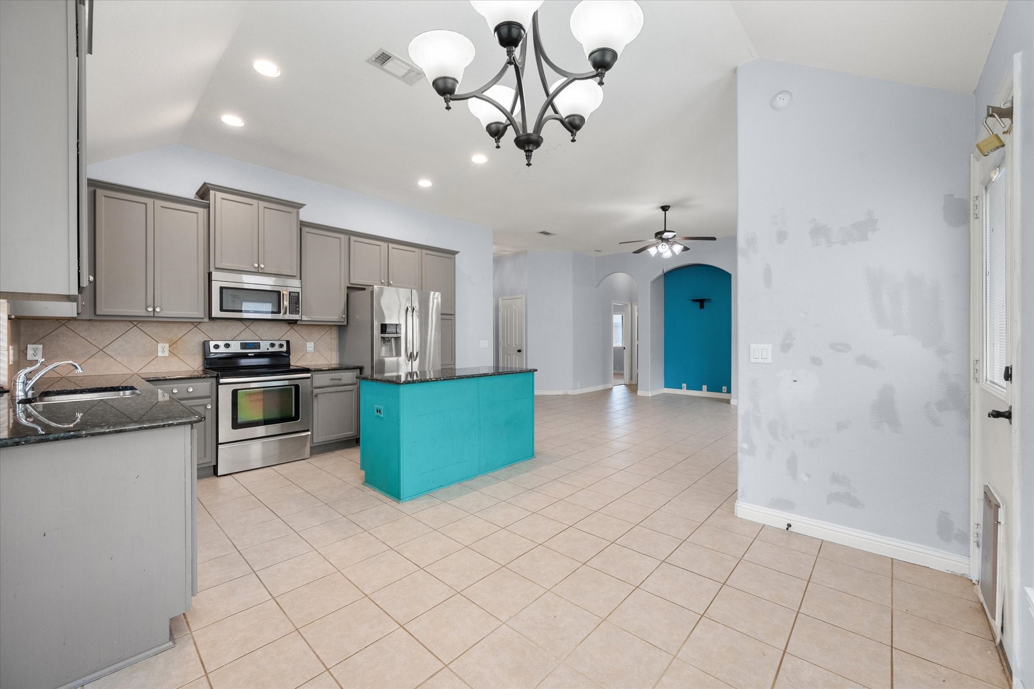 1205 Rosa Lane Mansfield TX 76063