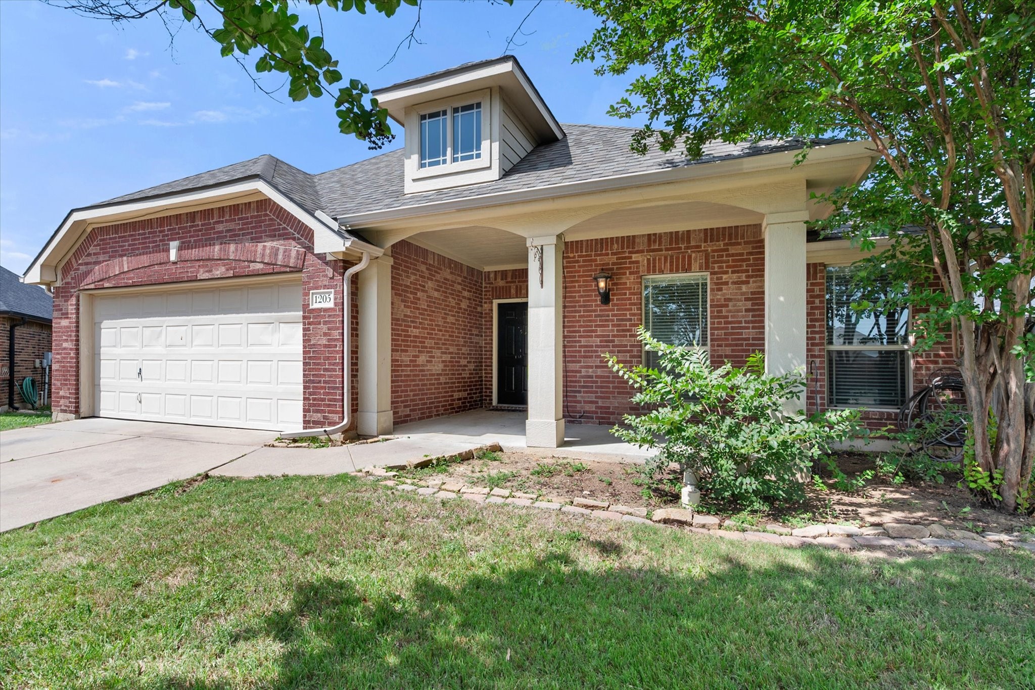 1205 Rosa Lane Mansfield TX 76063