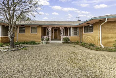 2000 Standifer Street Fort Worth TX 76164