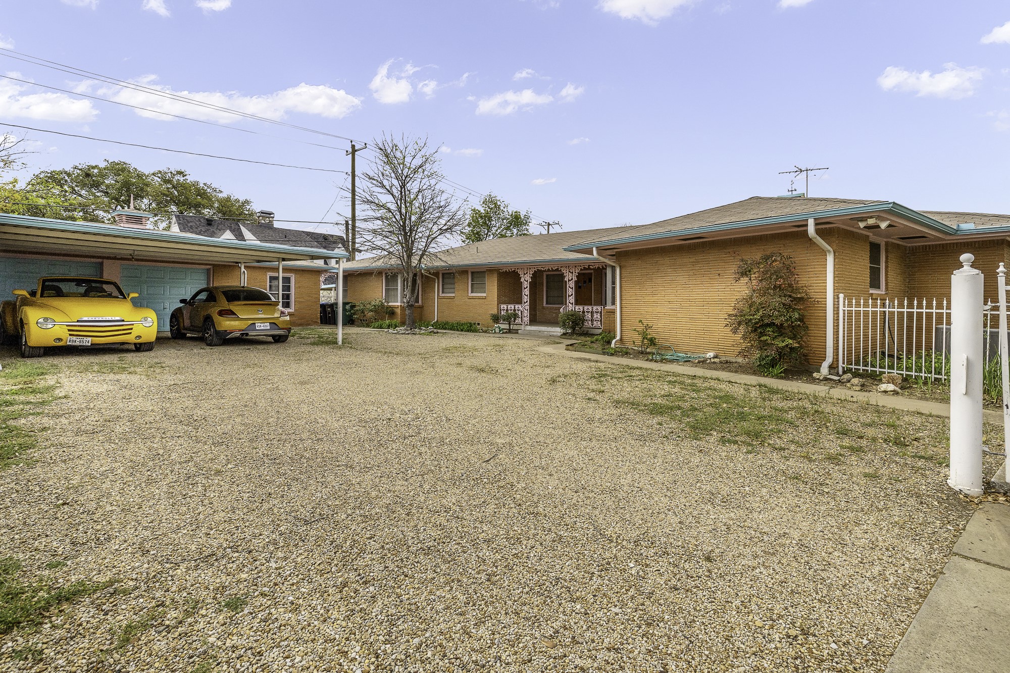 2000 Standifer Street Fort Worth TX 76164