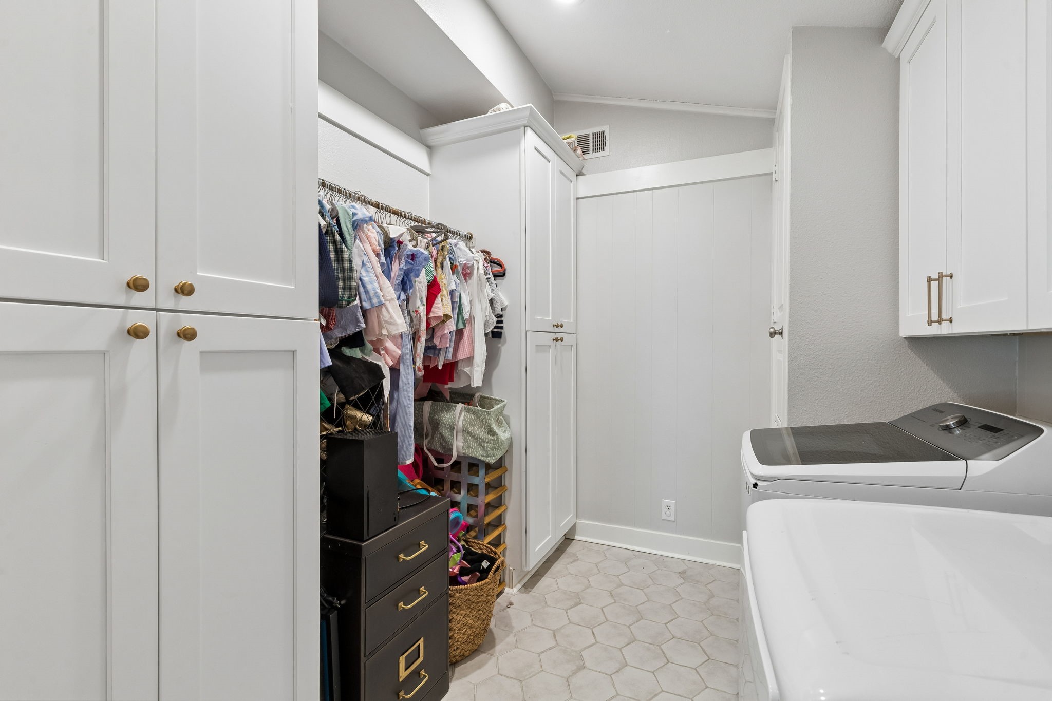 10111 Shadyview Drive Dallas TX 75238