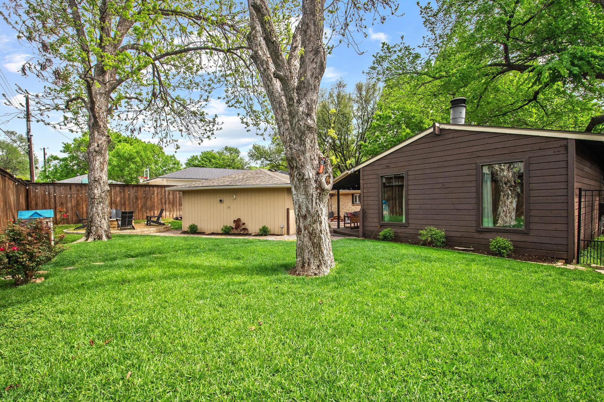 10111 Shadyview Drive Dallas TX 75238
