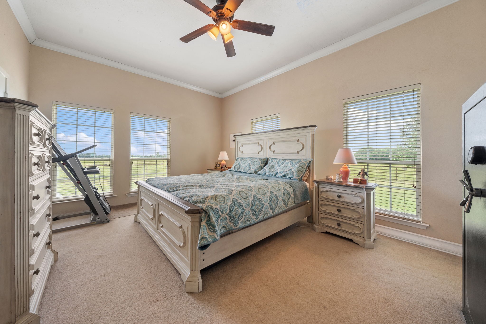 404 Fm 1566 W Wolfe City TX 75496