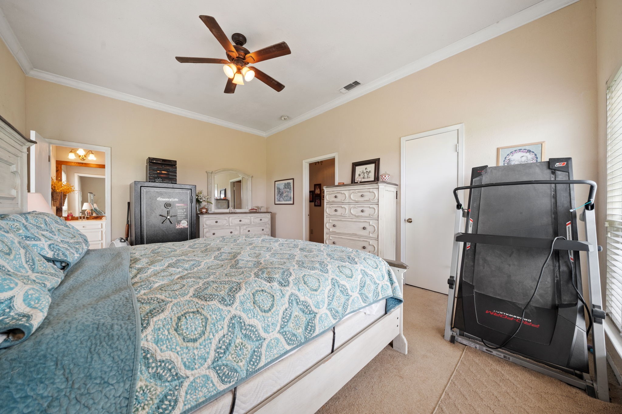 404 Fm 1566 W Wolfe City TX 75496