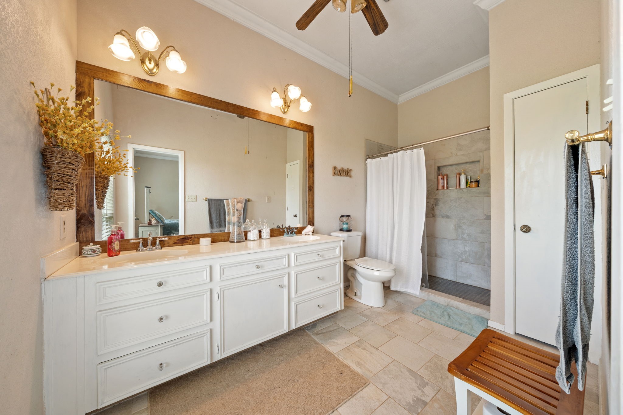 404 Fm 1566 W Wolfe City TX 75496