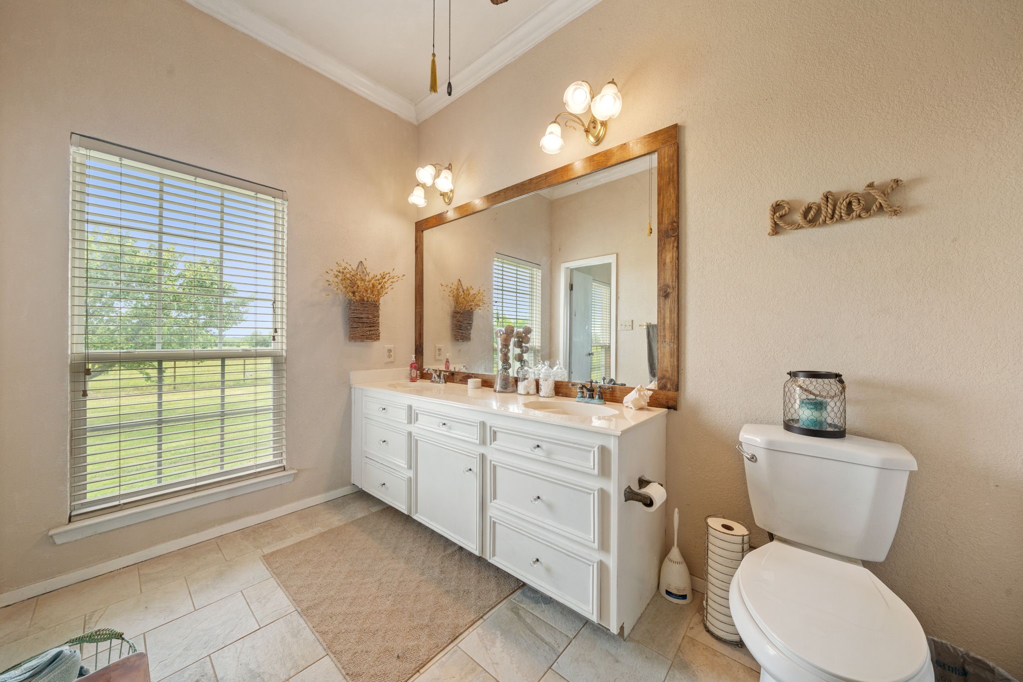 404 Fm 1566 W Wolfe City TX 75496