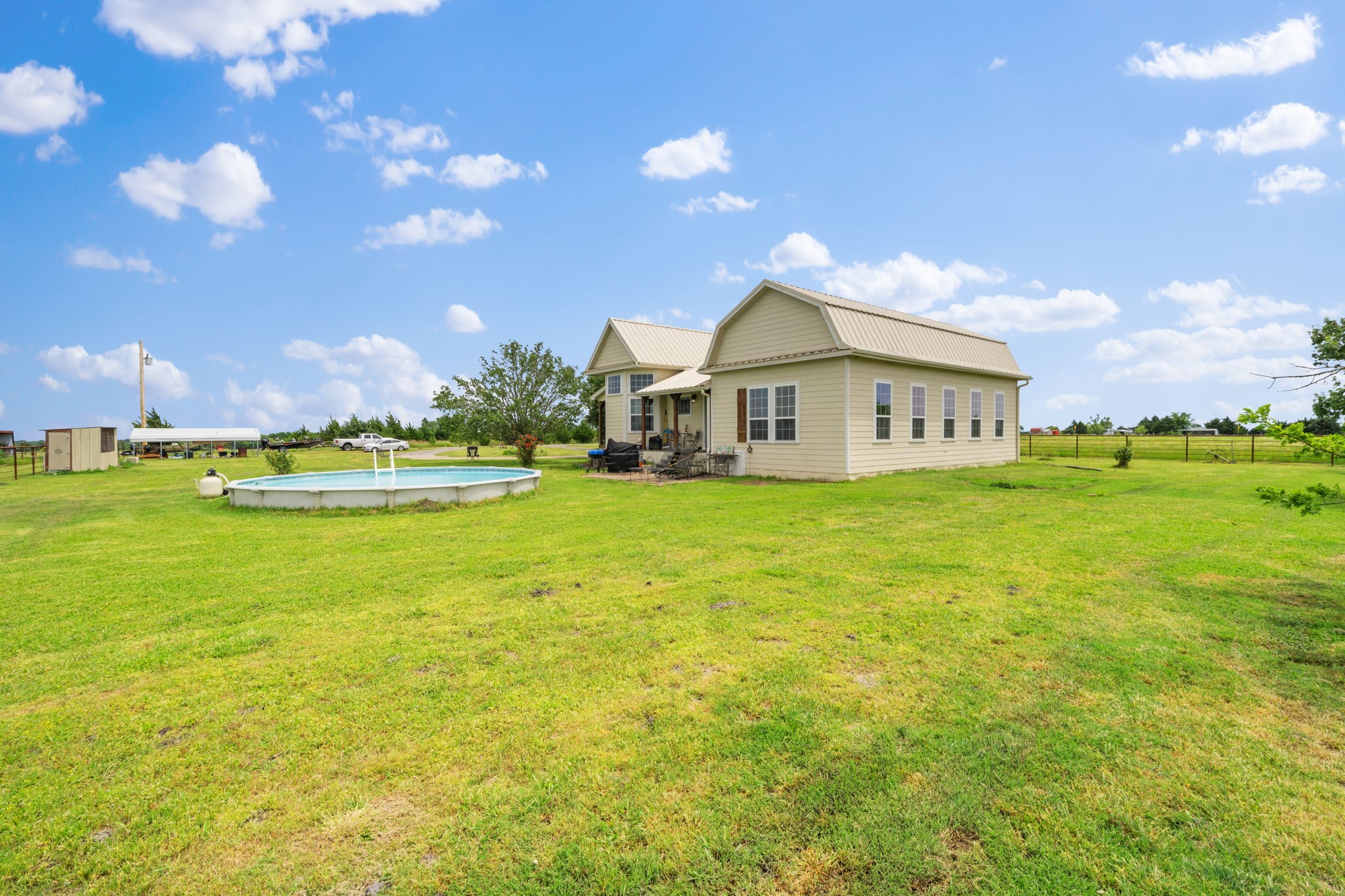 404 Fm 1566 W Wolfe City TX 75496