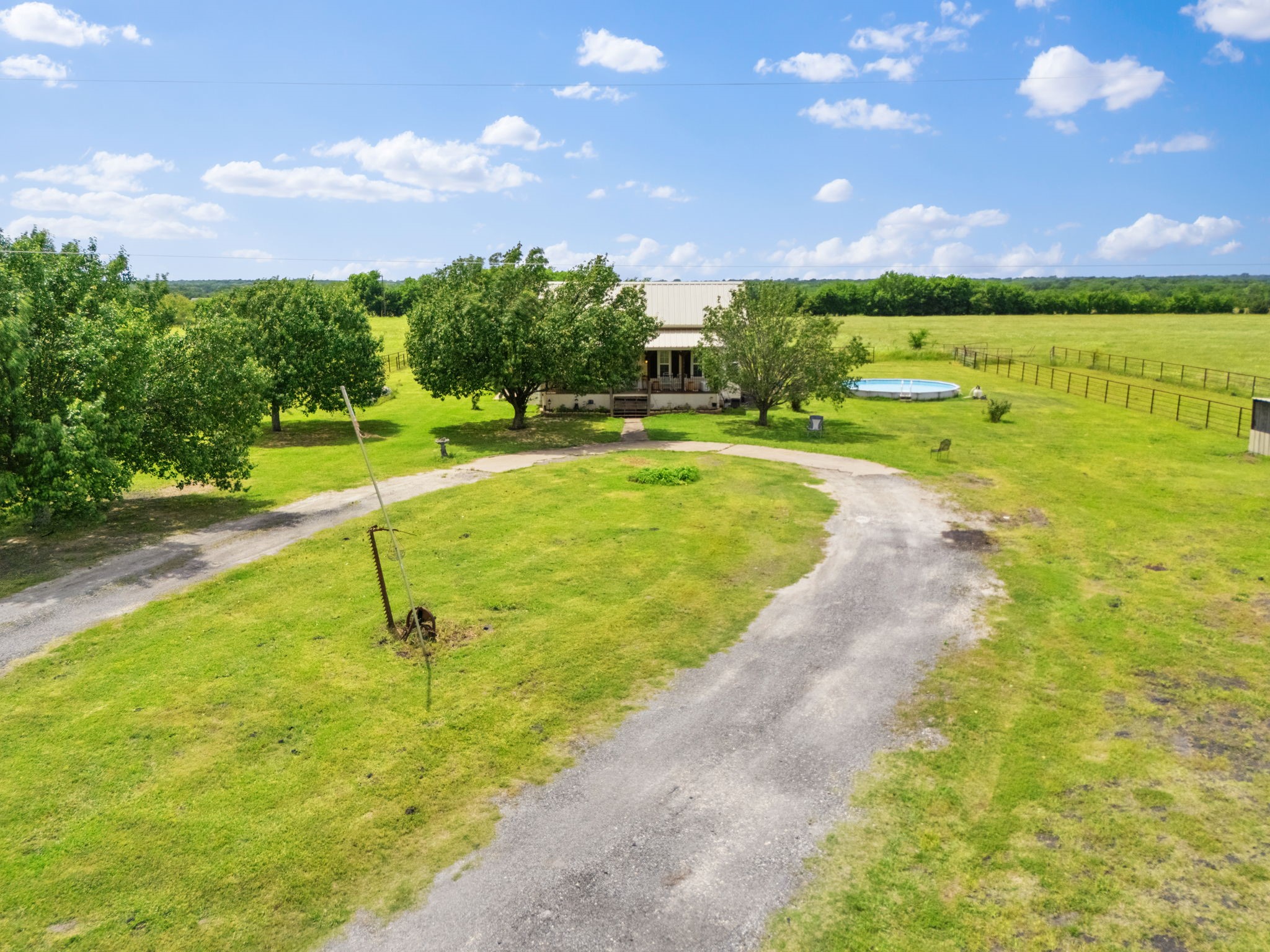 404 Fm 1566 W Wolfe City TX 75496