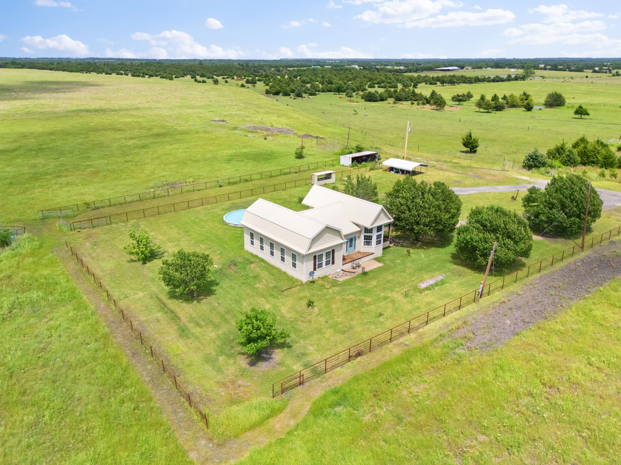 404 Fm 1566 W Wolfe City TX 75496