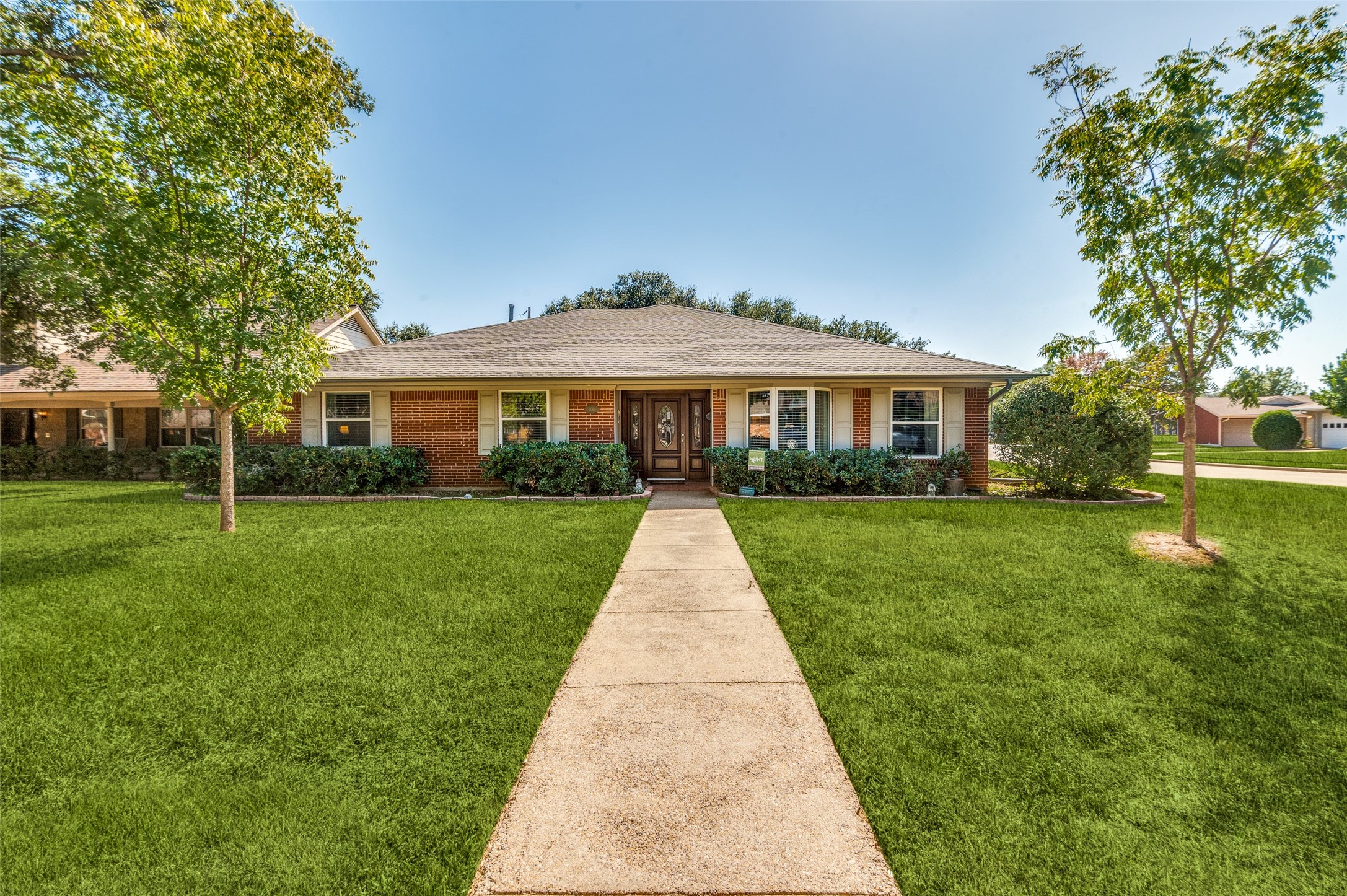 100 Hillcrest Court Irving TX 75062
