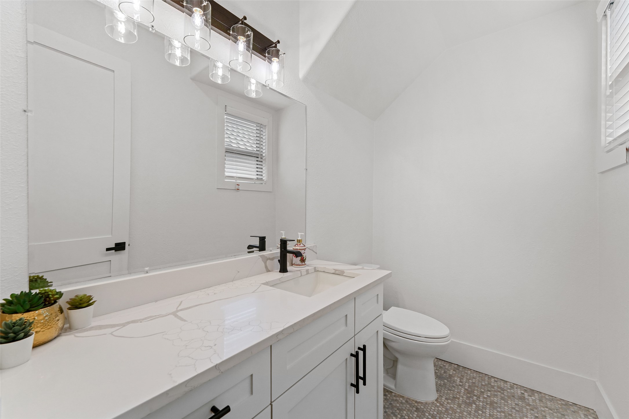 4706 Victor Street Dallas TX 75246
